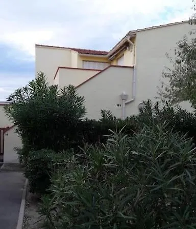 Amour A La Plage, Appartement Climatise, Terrasse A Barcares A Deux Pas De La Plage Le Barcares