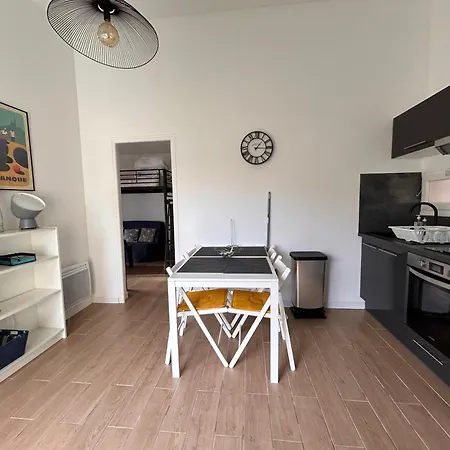 Amour A La Plage, Appartement Climatise, Terrasse A Barcares A Deux Pas De La Plage Le Barcares